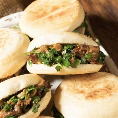   Rou Jia Mo: Un Delizioso Sinfonia di Carne Affumicata e Pane Piatto e Morbido!