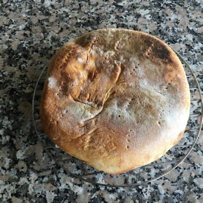  Stottie Cake: Un connubio di sapori rustici e sfiziosi che conquisterà il tuo palato!