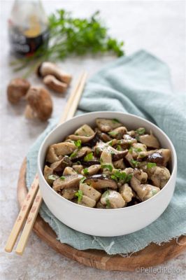  Pollo con Funghi Shiitake Arrosto: Un Piacere Aromatico che Si Scioglie in Bocca?